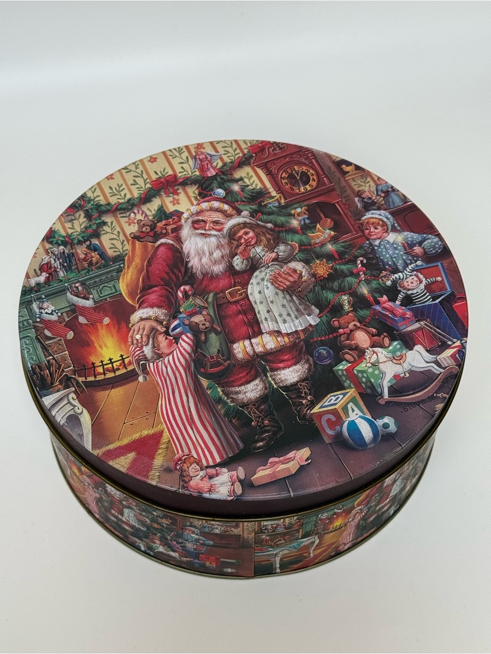 Santa Claus Christmas Cookie Tin Round Holiday Collectible Tin 9” x 4”
